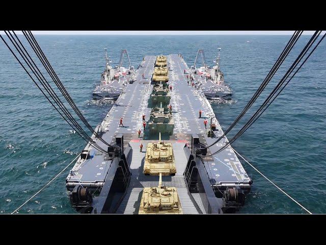 How US Transfers Tons of Military Hardware in Middle of the Ocean