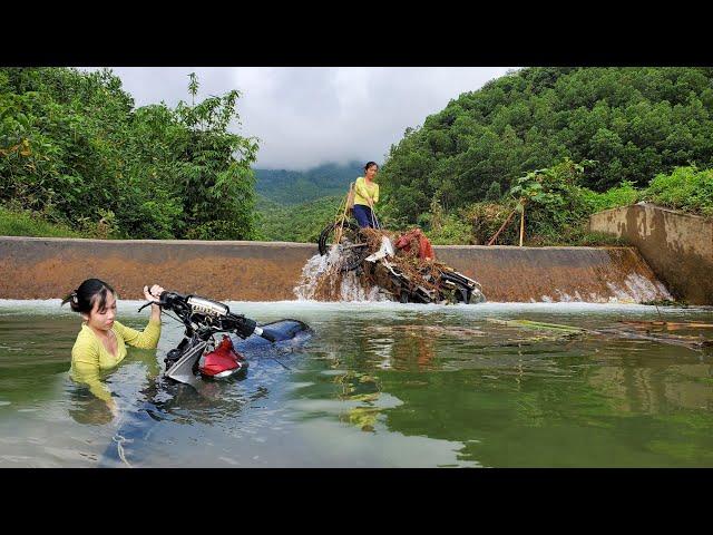 Restoring a Yamaha Motorcycle That Was Flooded for a Long Time - Motorcycle Restoration Project