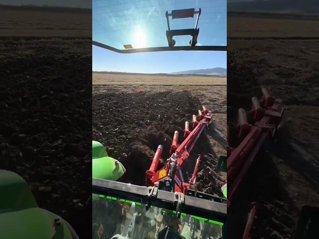 plough #Deutzfahr #tractor #agricultural machinery video