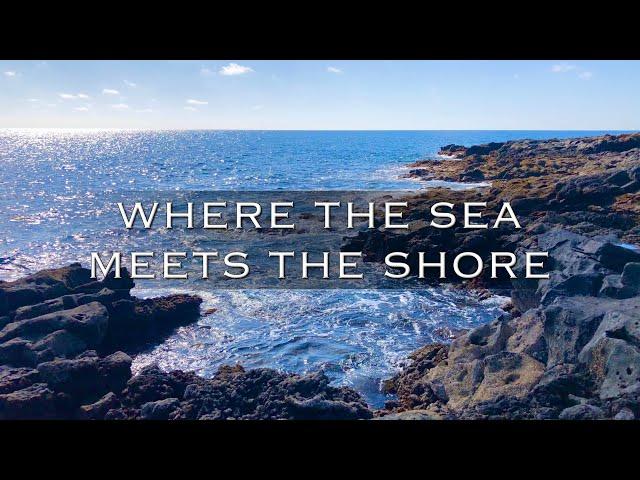 Relaxing 4K Video where the sea meets the shore