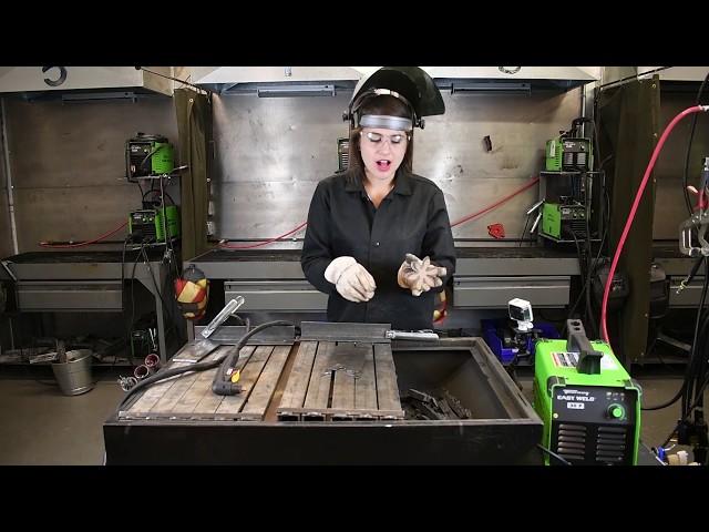 Plasma Cutting with the Forney Easy Weld® 20 P