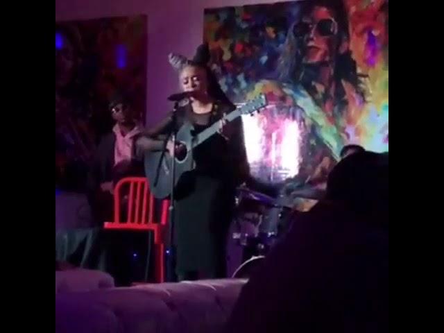 Carvena Jones Sings "I Just Called to Say I Love You" (Live Acoustic)