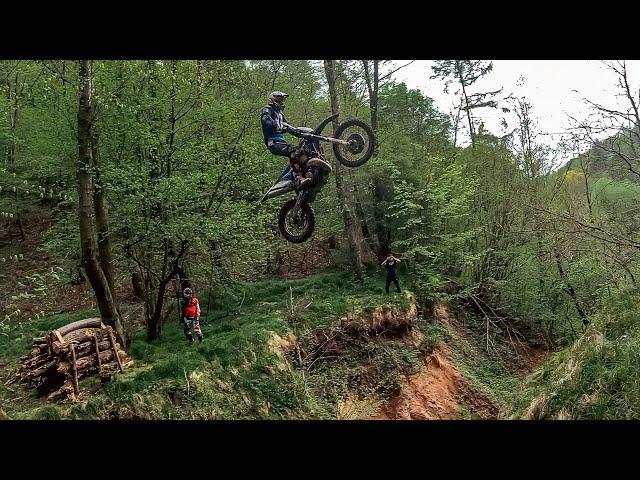 Enduro - Don't Look Down