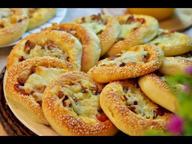 فطائر سميت تركي بحشوة دجاج فاهيتا تابعوها من اطيب الوصفات Turkish Simit Pancakes with fajita filling