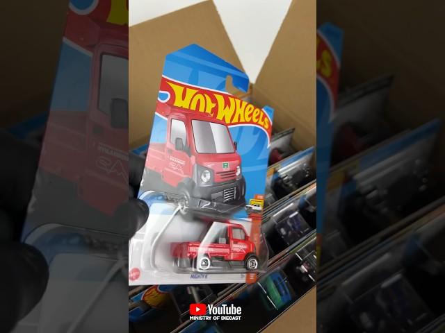 Highlight 2023 Hot Wheels - M case!