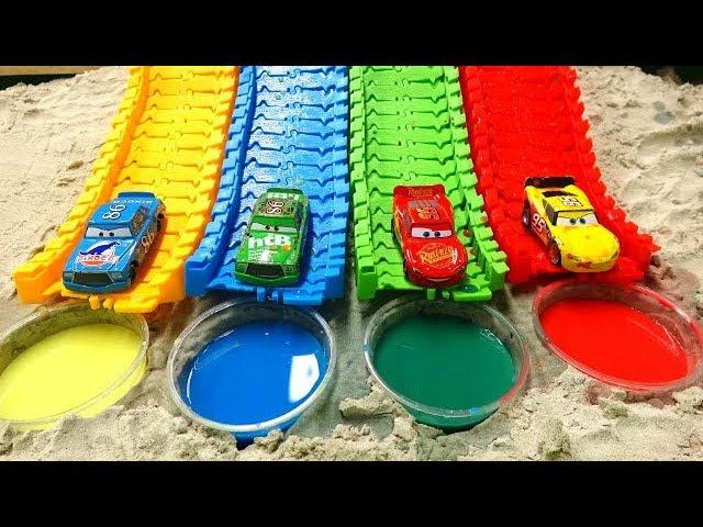 Learn the color with Disney Cars, colorful water for children!