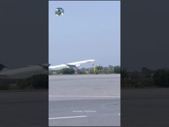 PIA taking time best view #flightzone #plane #trending #shorts #viralshorts