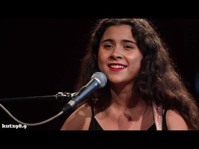 Silvana Estrada - "Te Guardo" "Ser De Ti" "Carta" Live in KUTX Studio 1A