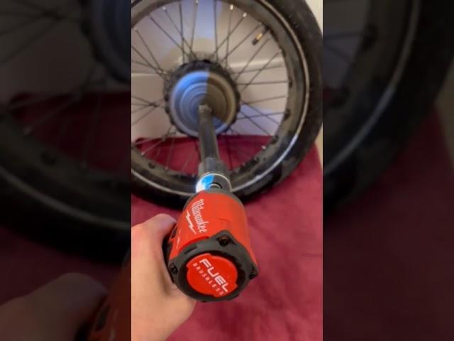 Easiest way to remove an Ebike bicycle freewheel #shorts @machinesnmetal