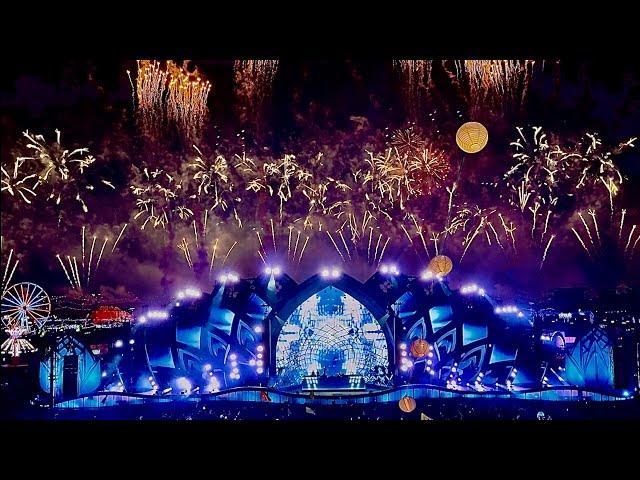 EDC Las Vegas 2024 Day 1 Fireworks During Slander Cosmic Meadow