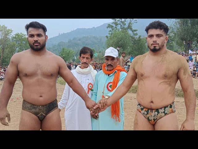 Surjeet Reasi Vs Deepak Bani Himachal kushti Dangal Badhole (Ramnagar) 19-6-2025
