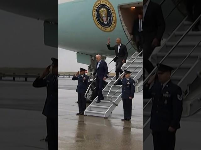 Biden Arrives in New York With Obama for Campaign Fundraiser