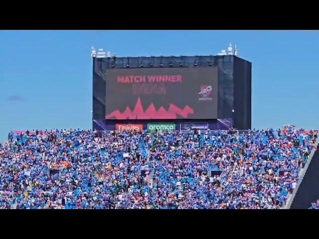 "Chak De India! Fans Sing in Unity During India vs Pakistan T20 World Cup 2024 in New York!"