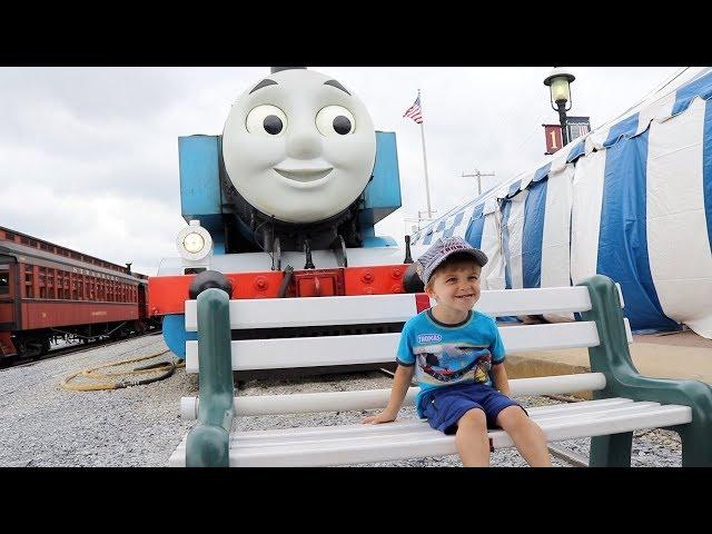 Our First Day Out With Thomas Family Vlog