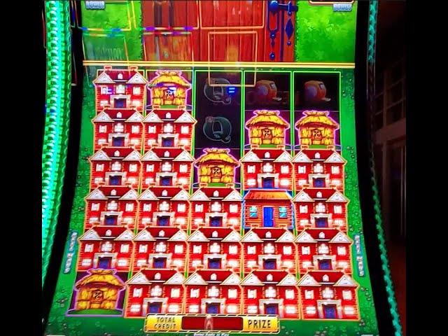 Addiction Warning: Piggy Slot Machines Exposed!