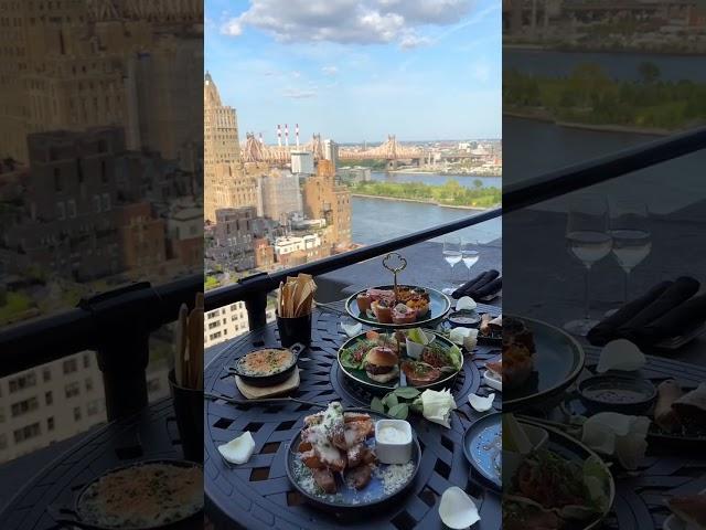 Ophelia Rooftop Bar - Food and Drinks
