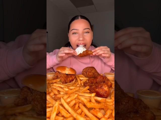  cr. Claudiaeatsgood on instagram #asmr #foodshorts #mukbang #eating #asmrshorts #fastfood