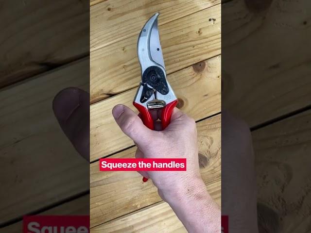 How to open a FELCO tool