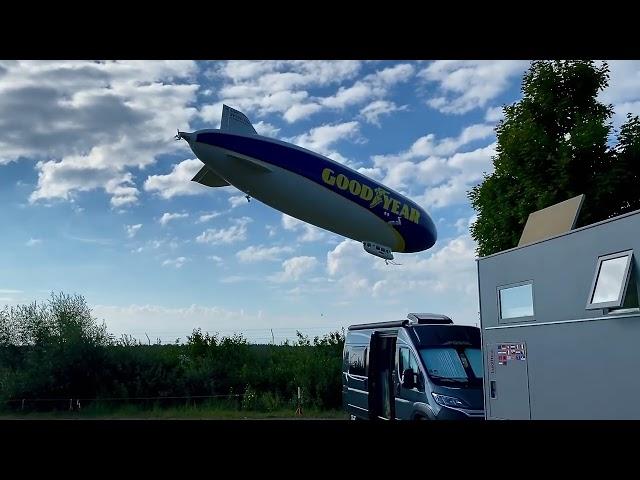 Zeppelin-Landung in  Friedrichshafen am Bodensee bei der Adventure Southside 2022