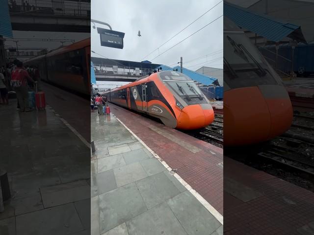 #vandebharatexpress #Train vlog India #yt shorts#viralvideos