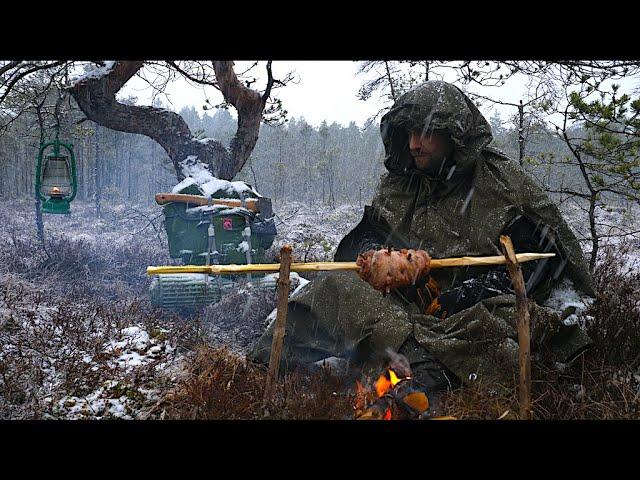 6 DAYS WINTER BUSHCRAFT - ARTISTS CHARCOAL - MULTI SAPLING BOWSAW - SINGLE CANVAS PONCHO SHELTER