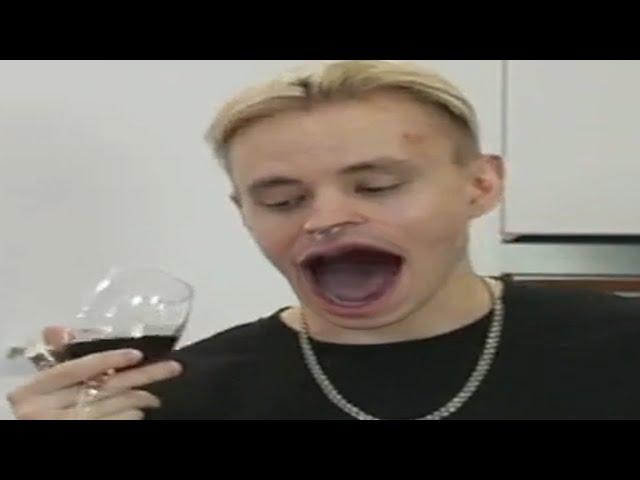 ОПЕРНЫЙ ПЕВЕЦ СВИНОТОВ АНДРЕЙ