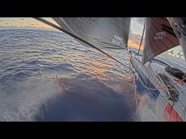 [‍ NEWS DU BORD : Jour 7 sur le Vendée Globe ]