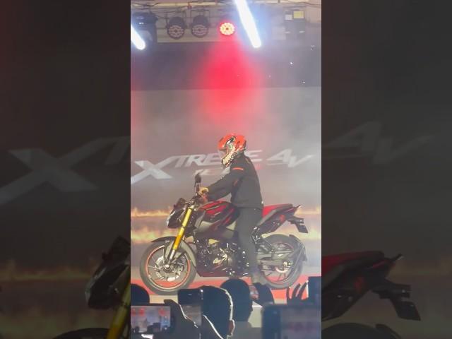 Hero Xtreme 160R 4V Price - 2,40,000