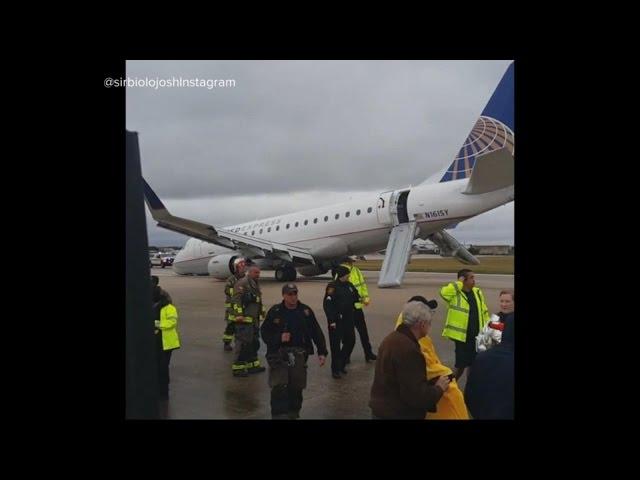 United Flight Crash Lands at San Antonio Airport