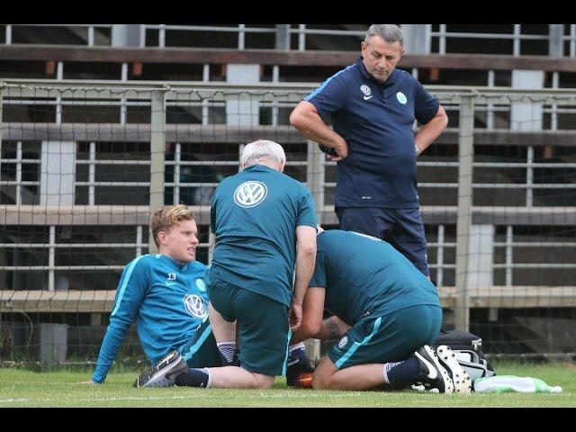 VfL Wolfsburg: Schrecksekunde für Yannick Gerhardt - Trainingsunfall 05.08.2016