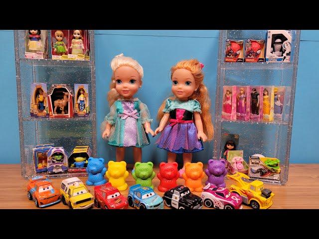 Shopping for Benjamin ! Elsa & Anna toddlers - toy store
