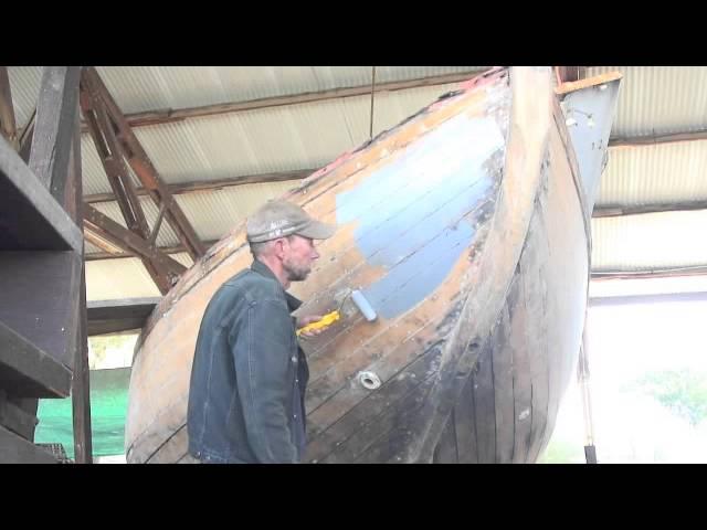 Wooden Boat Repair-Paint the hull