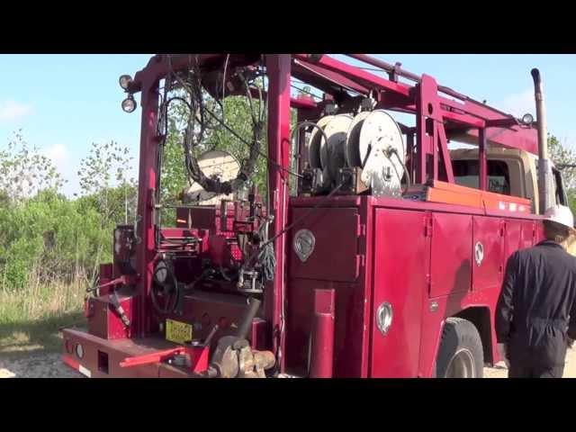 OSB slickline/wireline truck at work in the field