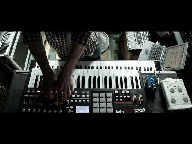 Szabi - live looping