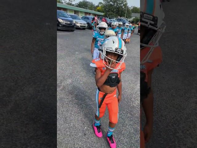 Duval Dolphins #6u walking in to play Atlantic Stingrays #florida #youthfootball #football