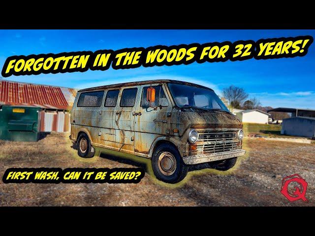 First Wash In 32 Years! Abandoned In The Woods, Can This Van's Paint Be Saved? Ford Super Van VGG!