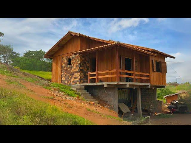 47 Casas de Campo Espetaculares Construídas Em Terrenos Inclinados