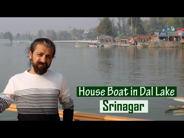 House Boats in Dal Lake || Srinagar || House Boats in Autumn || Kashmir in Autumn