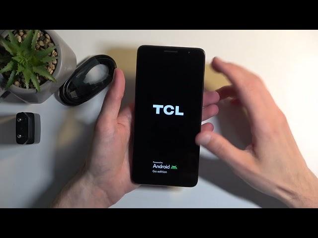 TCL 501 - Unboxing - Accessories Preview