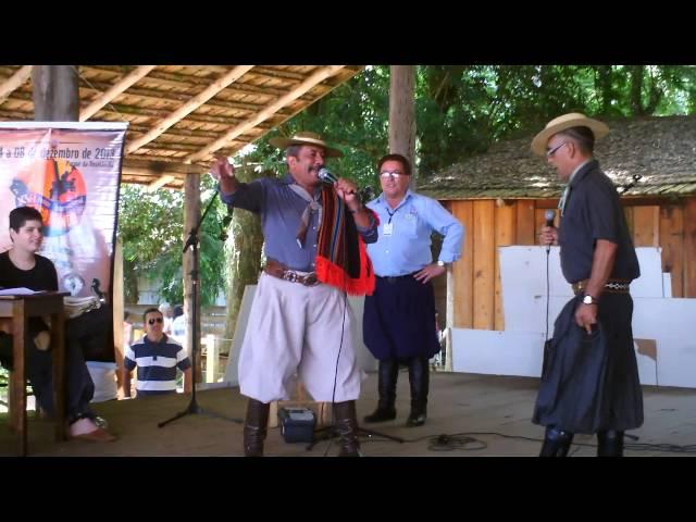 Final do concurso de trovas em Passo fundo - Milton Pinheiro