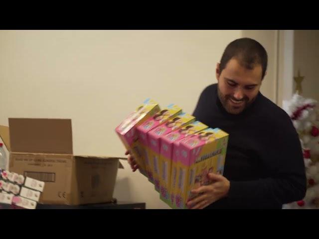 Julian JACOB, Donation de jouets Hopital Necker Paris