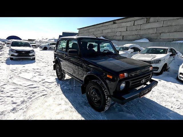 2024 LADA NIVA LEGEND 1.7L 83 HP. Start Up, Engine, and In Depth Tour.