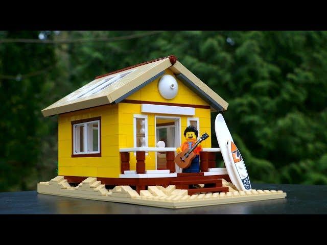 Tiny LEGO Hawaiian Beach House MOC