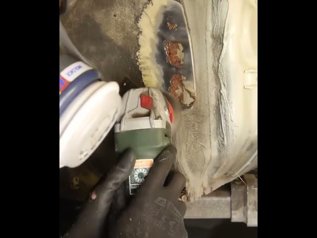 Scraping All The Rust From This Old BMW E30