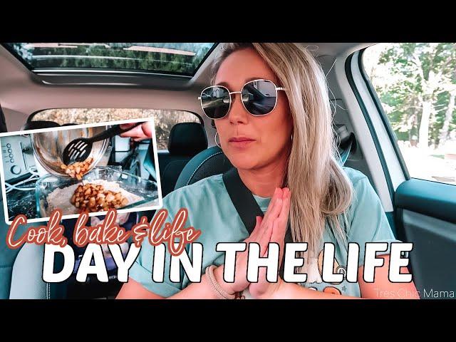 DAY IN THE LIFE| BAKING APPLE BLONDIES, COOKING CHICKEN CORN CHOWDER| Tres Chic Mama