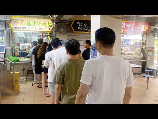 Customers have been lining up since morning! Singapore Hawker Street Food | 海南福建炒虾麵