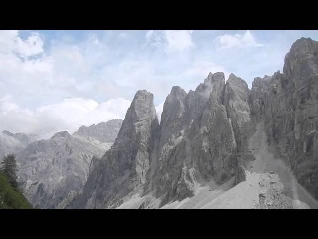 Trekking in the Dolomites DAY1 - From Sexten to Rifugio Locatelli