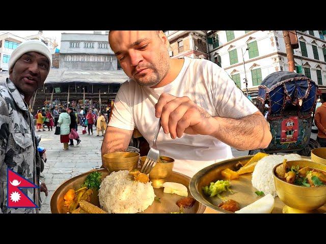 AM AJUNS IARNA IN NEPAL: FRIG, PENE DE CURENT, MOMO SI MANCARE LA SUB 1 LEU