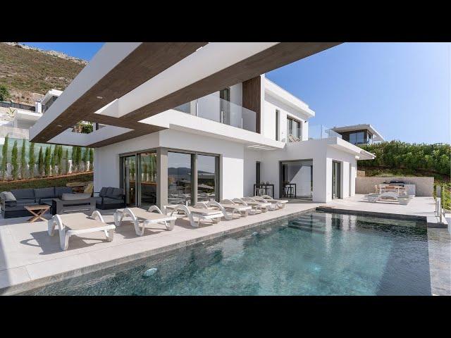 Touring €1.29M Villa Luna | The Essence Of Mediterranean Living In Spain