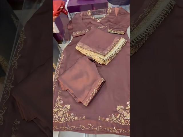 #classyfashion #luxuryembroidery #dress #designersuits4u #suit #punjabisuits #fashionstyle #designer